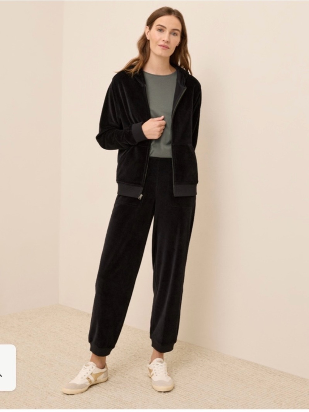 Pact Women's Black Velour Jacket with Hood and Jogger Pant Set